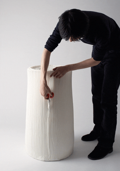 The disposable paper sheets are rolled together to form drums The disposable paper sheets are rolled together to form drums
