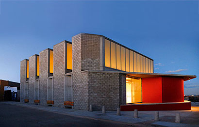 artgallerylightson rt2
