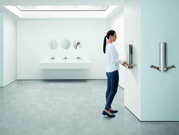 InSitu Washroom FrontOn Skylight Woman
