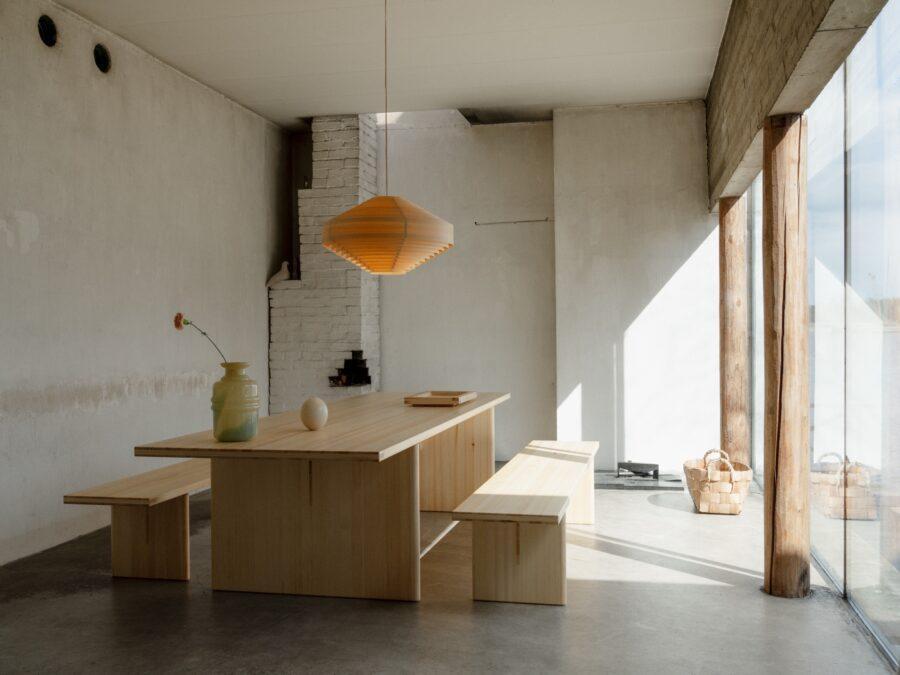 Vaarnii Kolmio Dining Table Bench