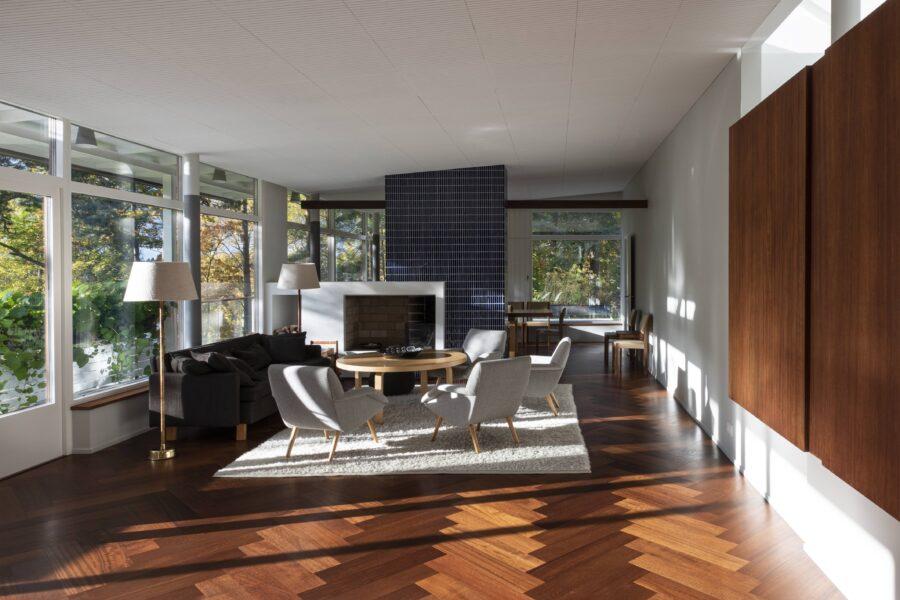 Villa Koivikko Helsinki Studio Petra Majantie OOPEAA living room interior