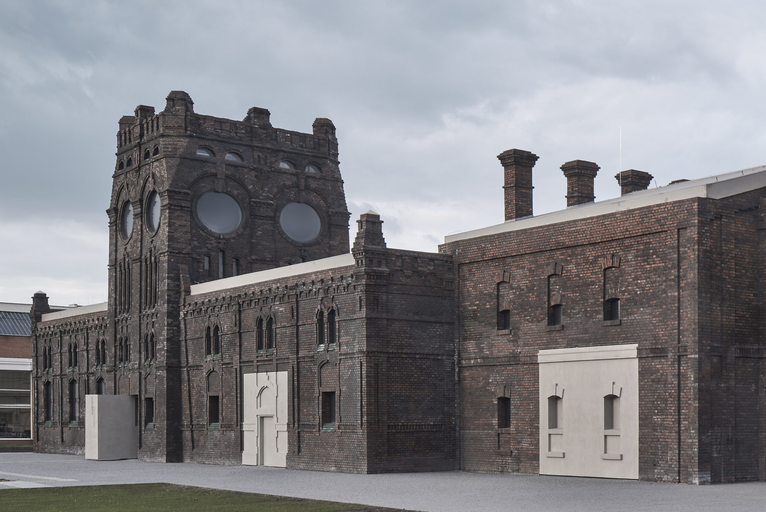 KWK Promes Art Gallery Plato architecture brick facade