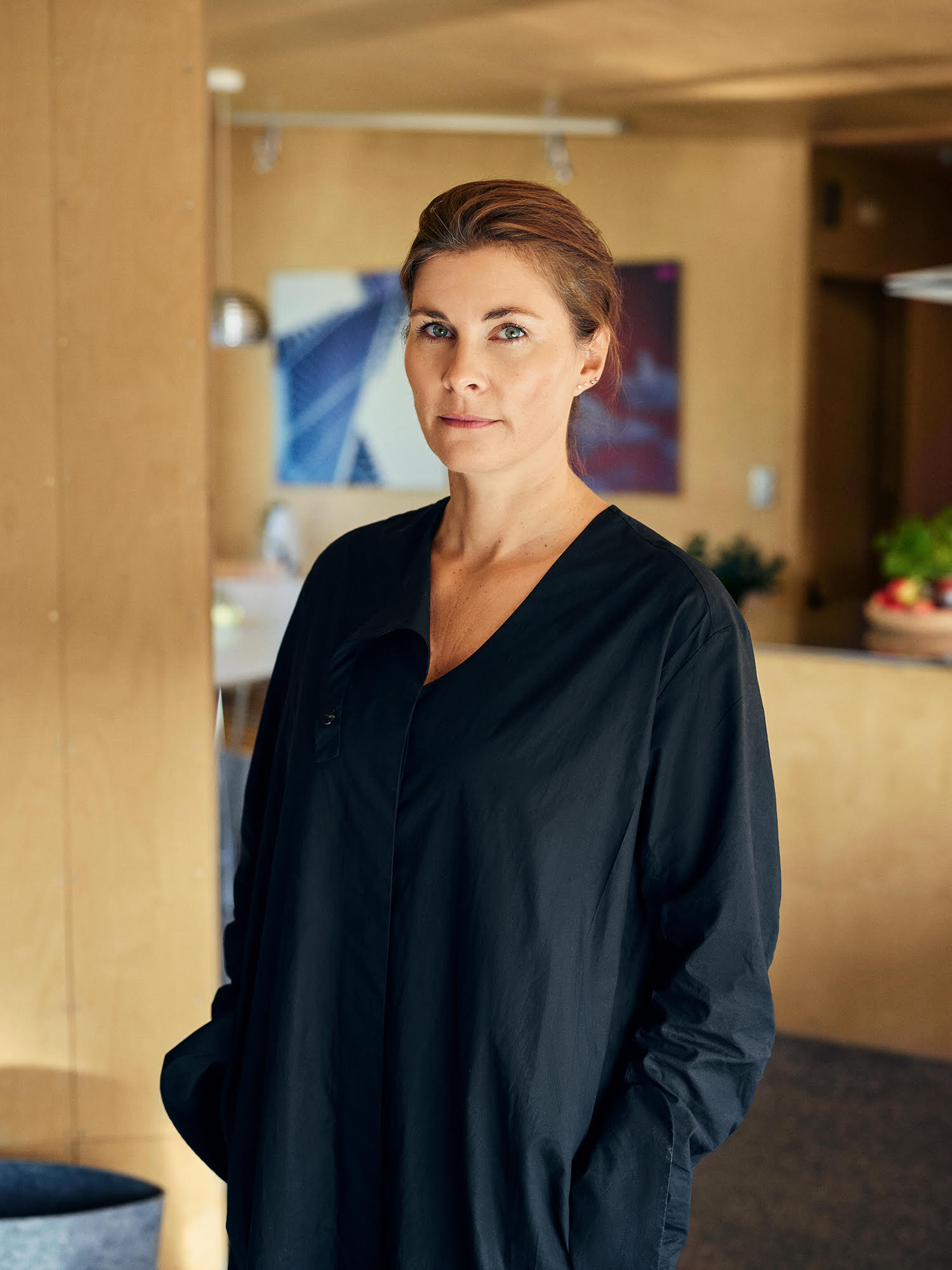 Mona Jensen of Tom Wood